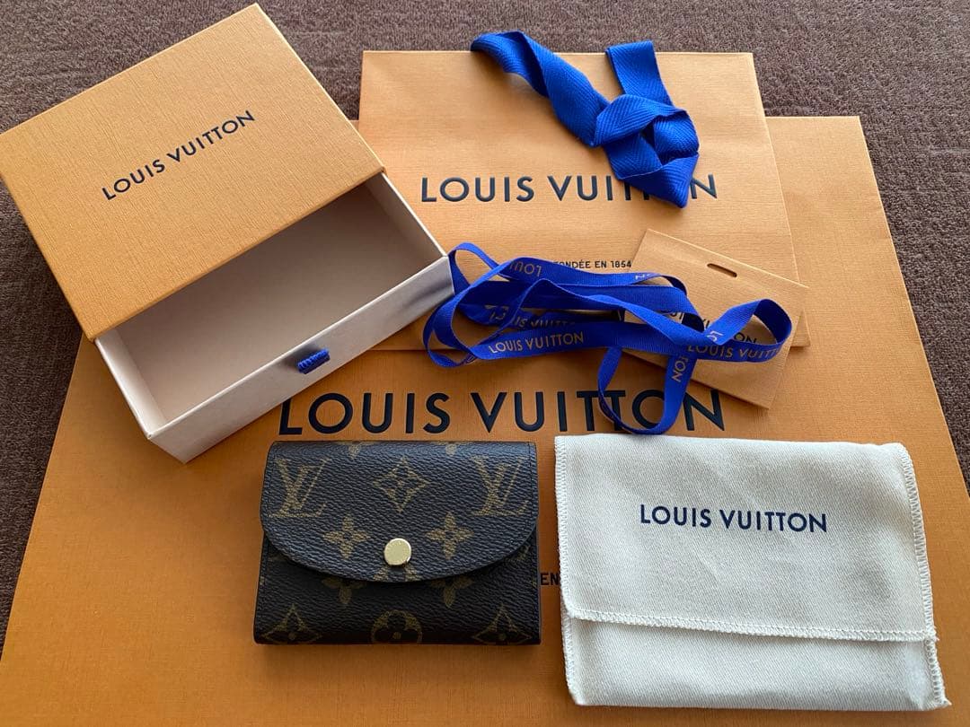 Louis Vuitton レザーケース