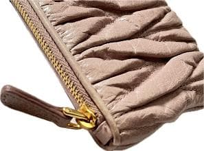 MIUMIU マテラッセ パーティバッグ ポーチ　クラッチバッグ　レザー　ピンク