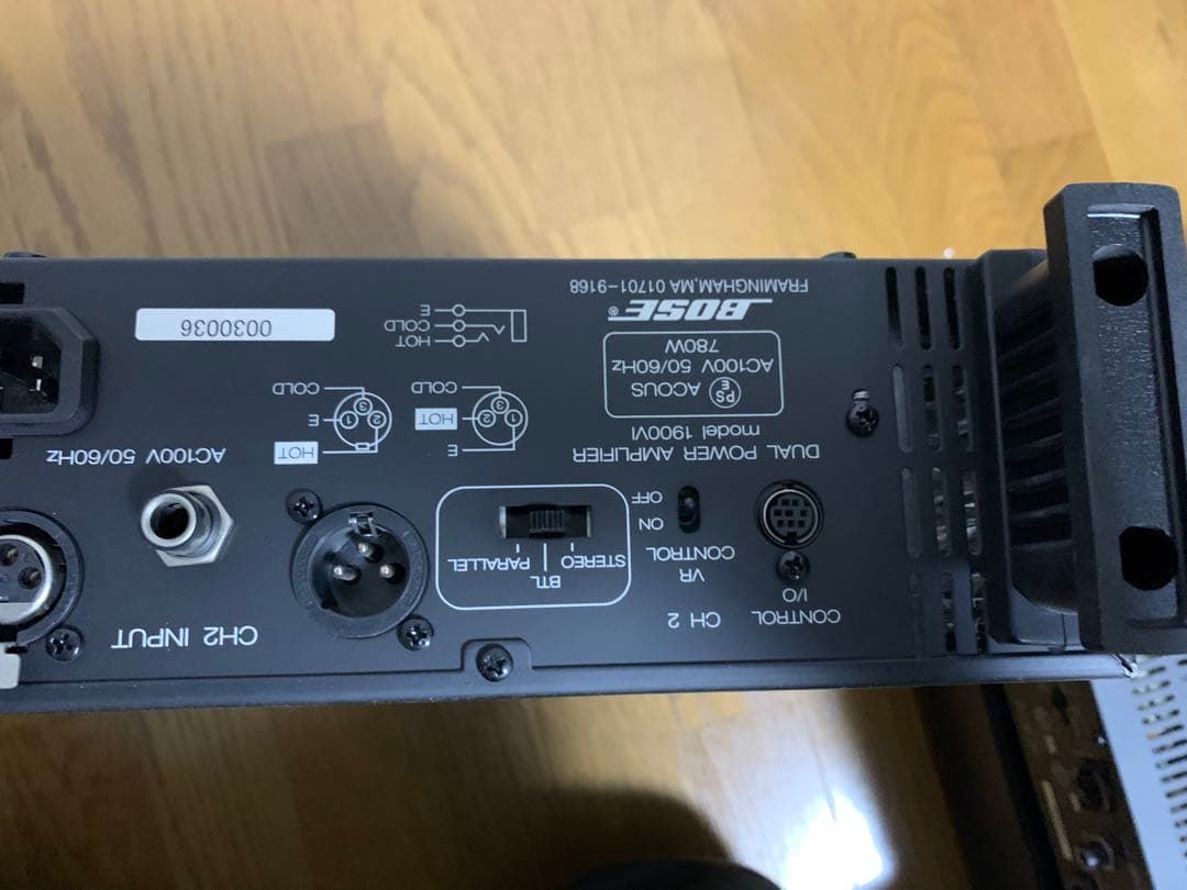 ②動作品　BOSE ボーズ 1900VI デュアル パワーアンプ 音響機材