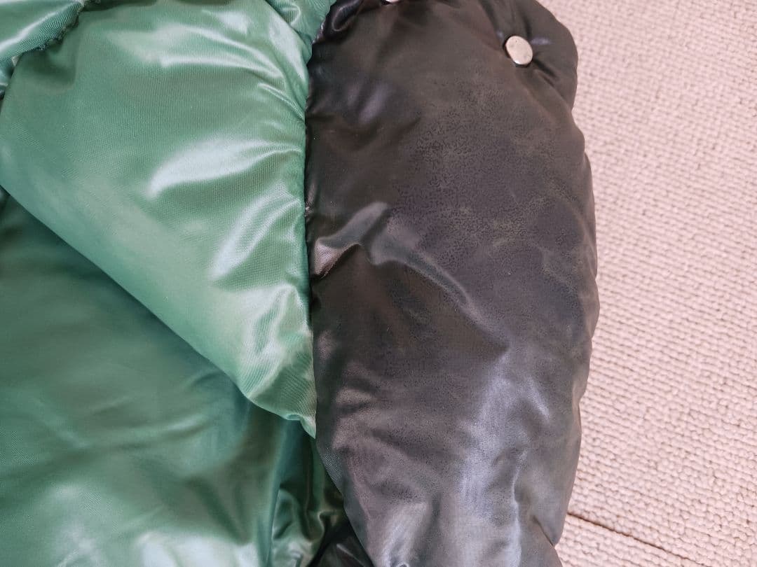 ヴィンテージ　メンズモンクレールMONCLER ダウンジャケット ダークグリーン