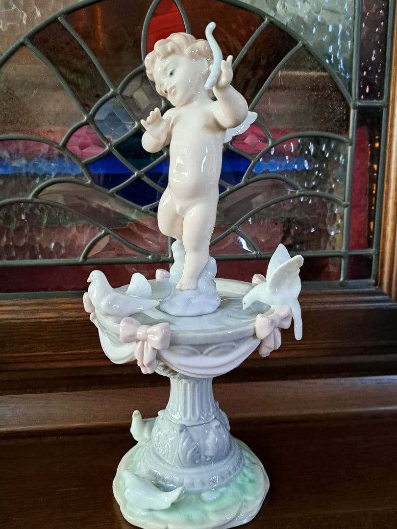 リヤドロ　LLADRO 「愛の泉」#6458