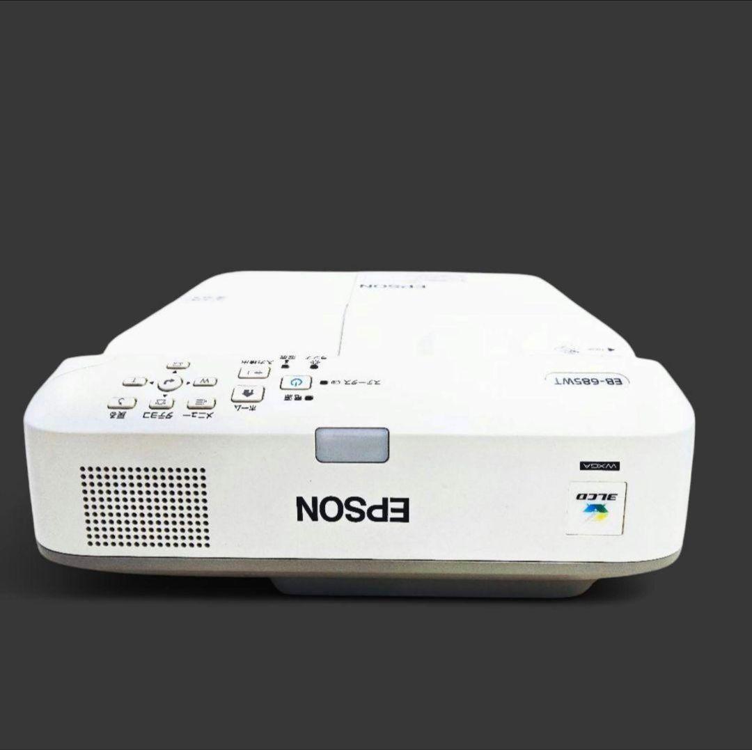 新品リモコンホームシアターEPSON 超短焦点プロジェクター 685WT　108