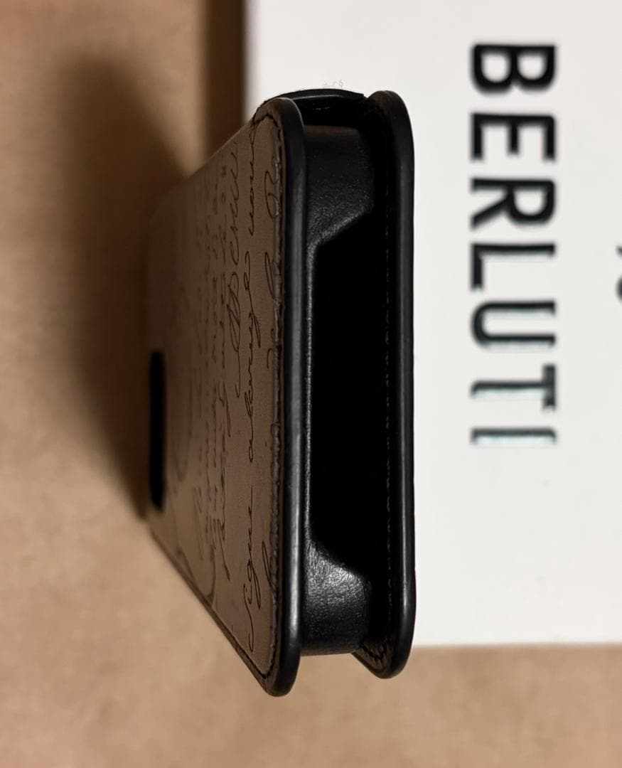 BERLUTI ベルルッティ スクリットレザー iPhone13 Pro ケース