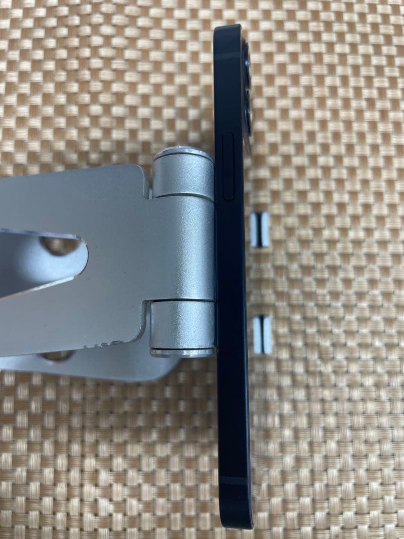 iPhone 12 mini 64 GBブラックSIMフリー【3821】