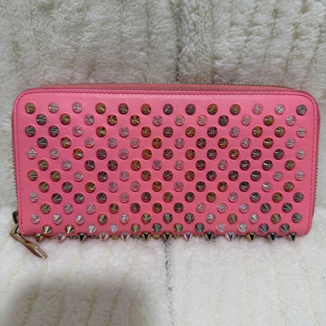 ✨️極美品✨️クリスチャンルブタン スタッズ ラウンドジップ 長財布 レザー ピンク