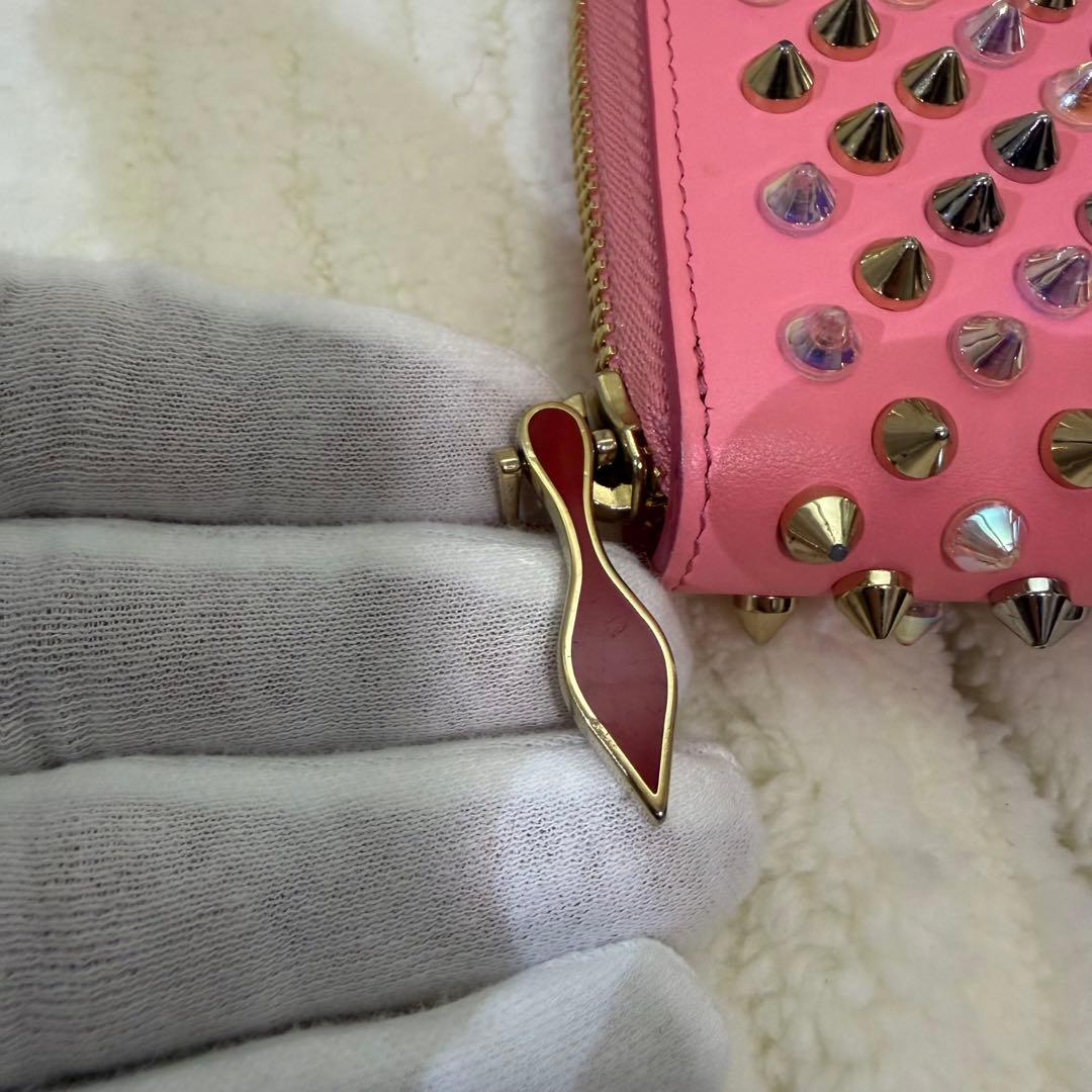 ✨️極美品✨️クリスチャンルブタン スタッズ ラウンドジップ 長財布 レザー ピンク