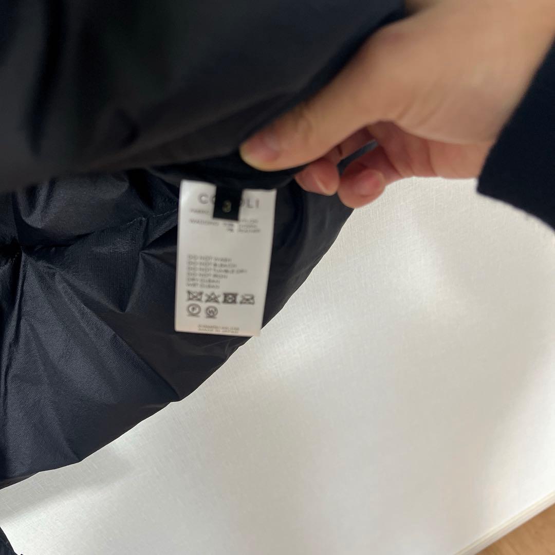 1/4までの価格　comoli 23aw ダウンベスト　サイズ3