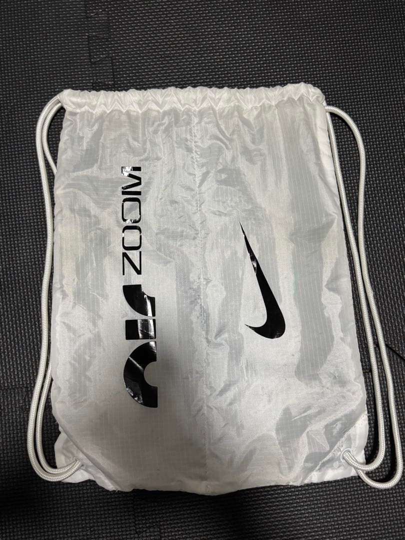 ナイキ　マックスフライ　モアテン黒