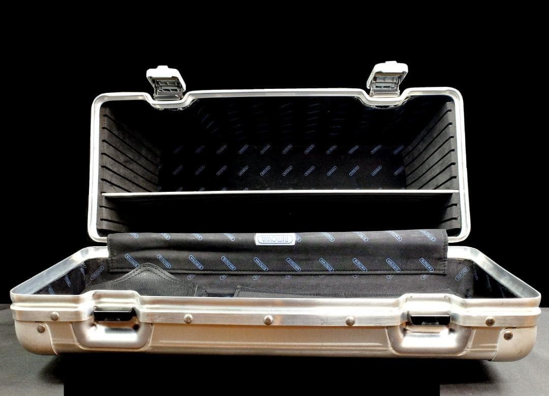 リモワ 950.50『TOPAS』パイロット・ケース 【ラージスリム】 33L