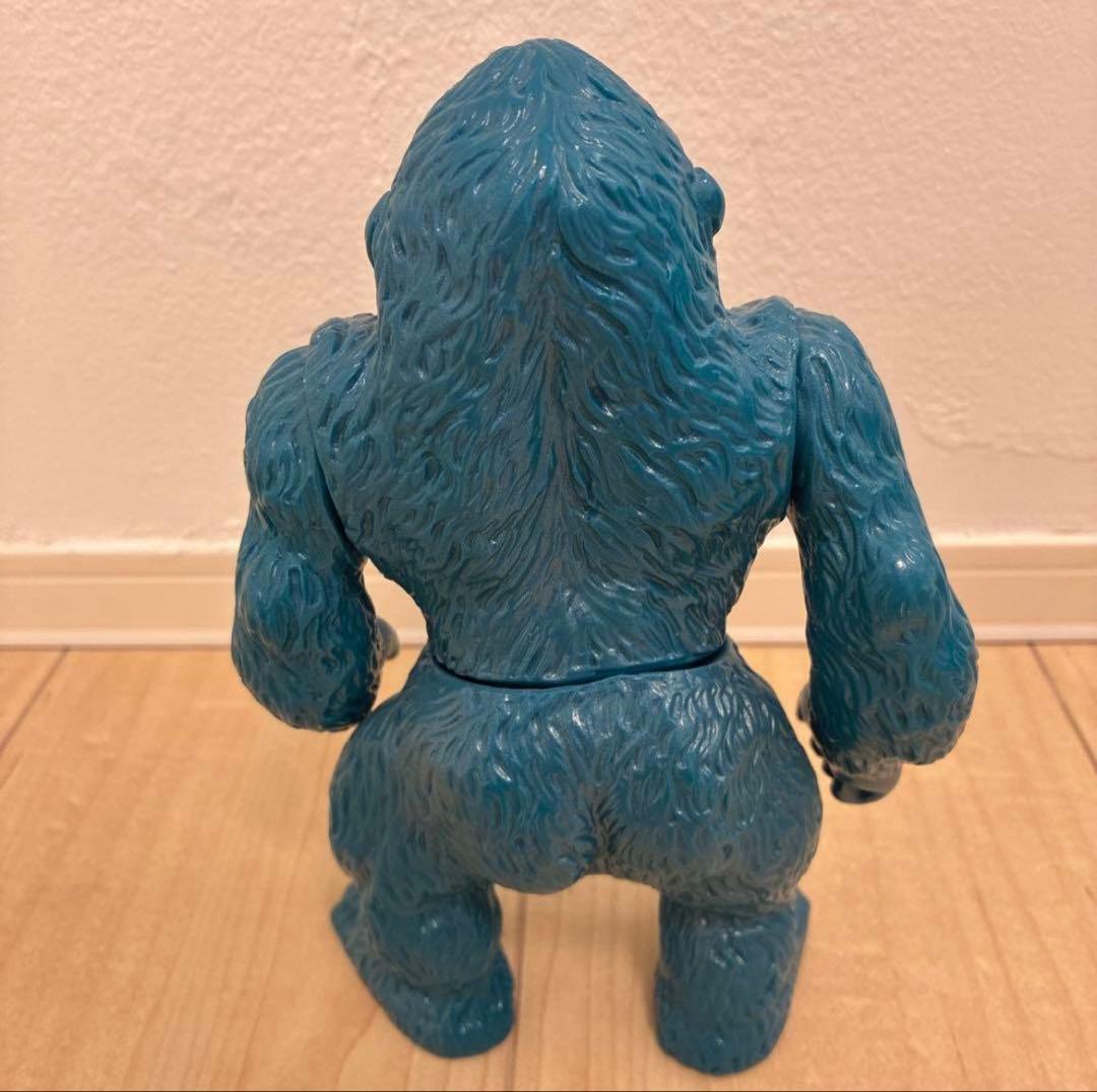 マルサン　ウルトラ怪獣シリーズ　ジャイアントゴリラ　復刻　ソフビ　青　ブルー