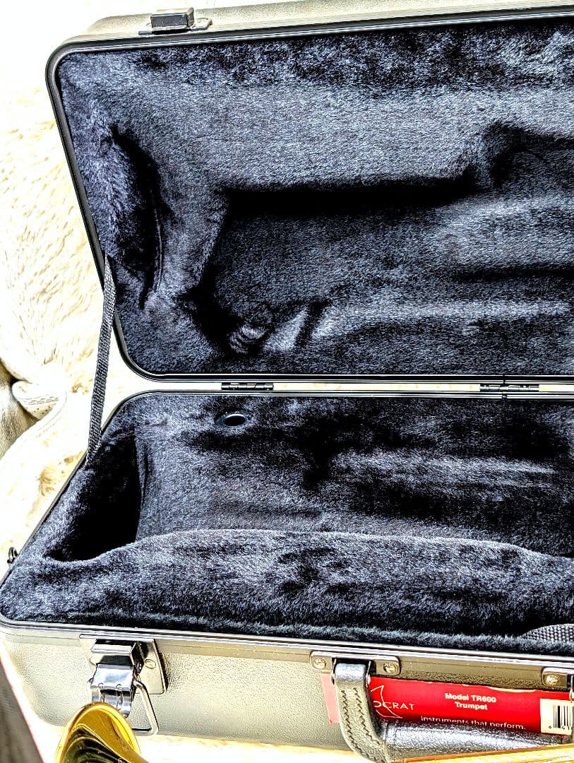 1/19迄限定●Bach TR-600 トランペット本体 ケース付メンテナンス済