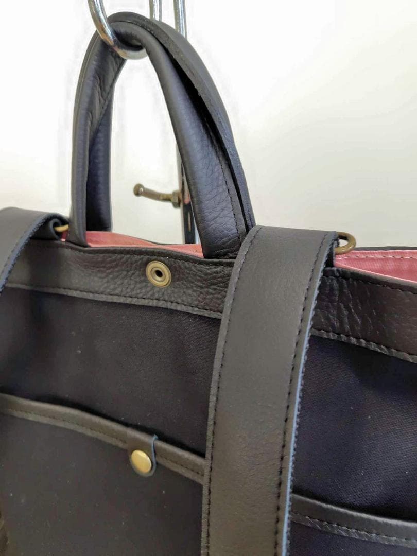 【やま様】/2025tambourineタンバリンネイビー×白/牛革A4トー