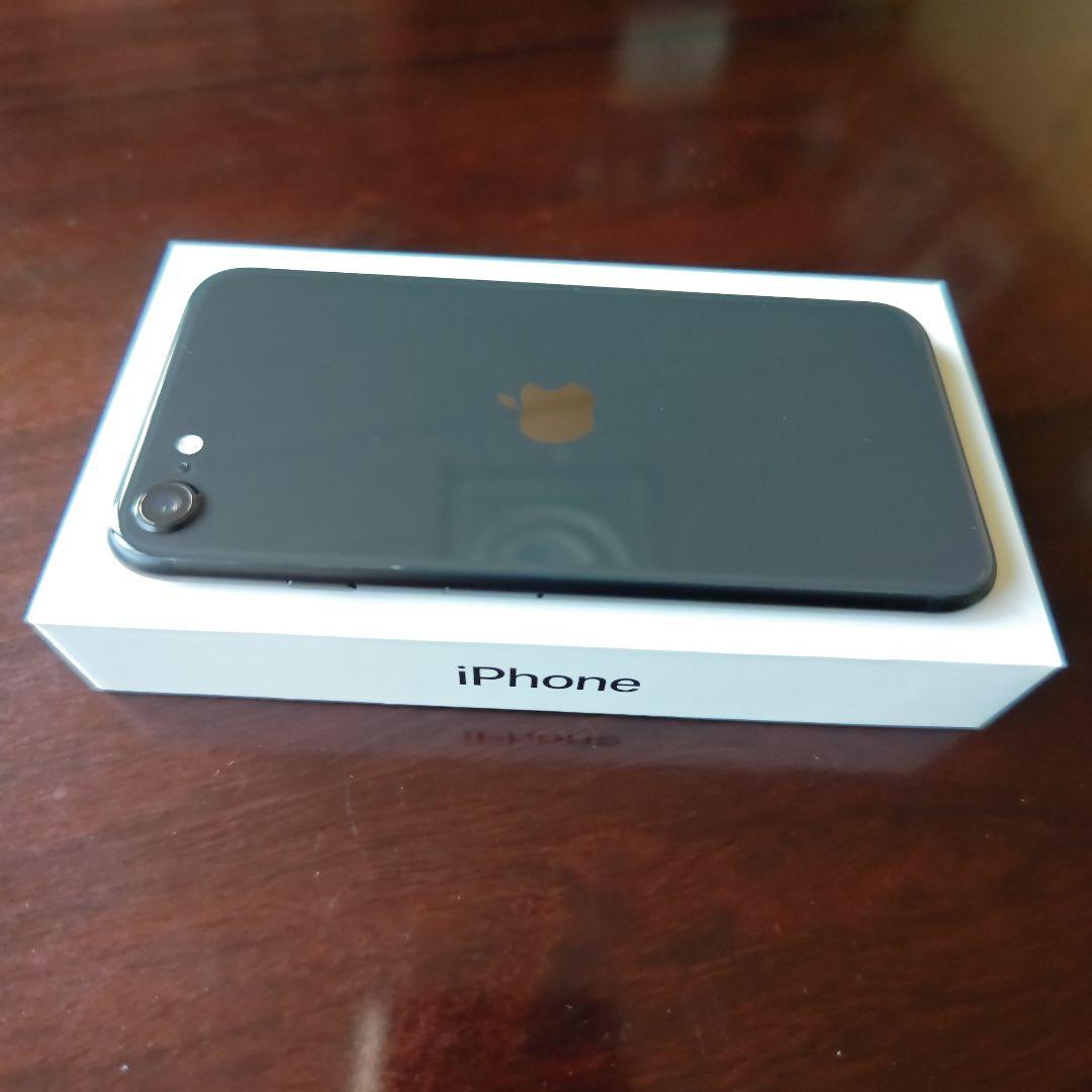 Apple iPhone SE (第2世代) 128GB 美品
