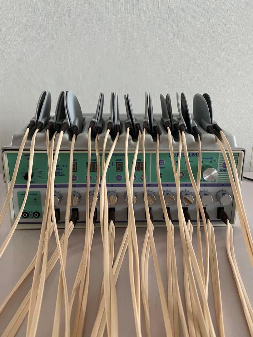 スーパーEMS 業務用　筋肉強化　ダイエット