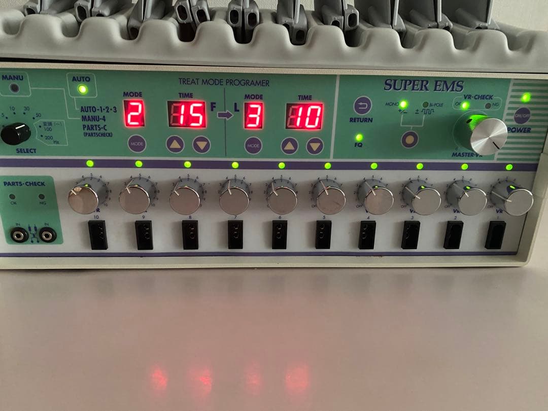 スーパーEMS 業務用　筋肉強化　ダイエット