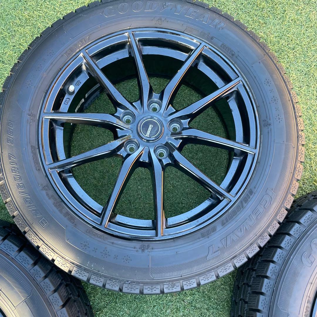 ①215/60R17 スタッドレスタイホイールセット グッドイヤー (1/4)