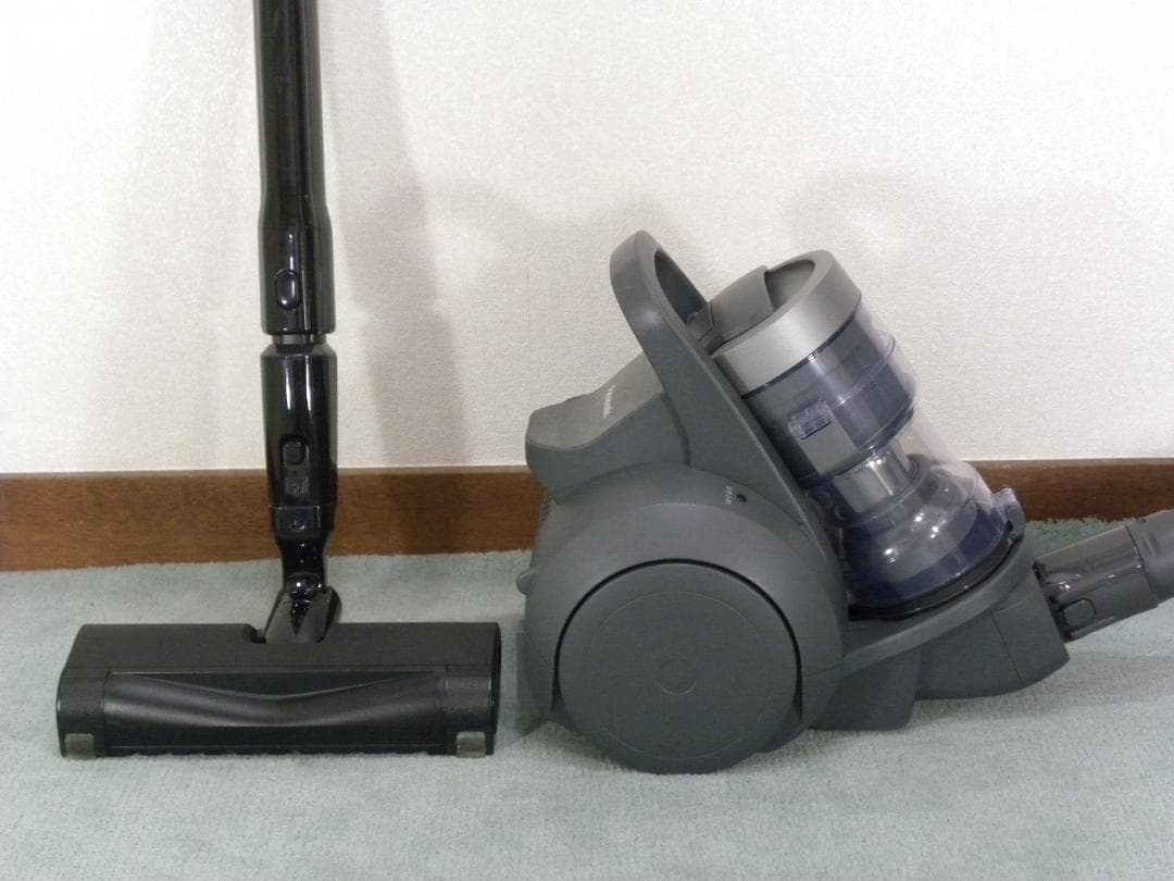 ①Panasonicサイクロン掃除機からまないブラシMC-SR41K