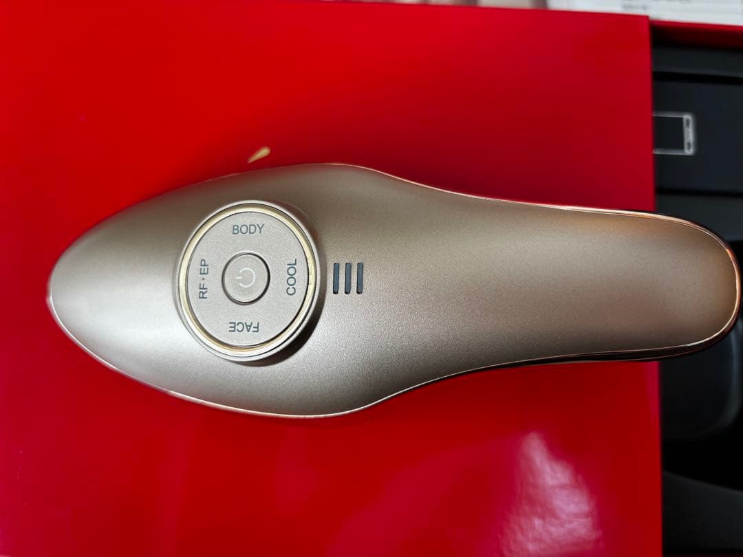 ME ラボンエクラ　美顔器