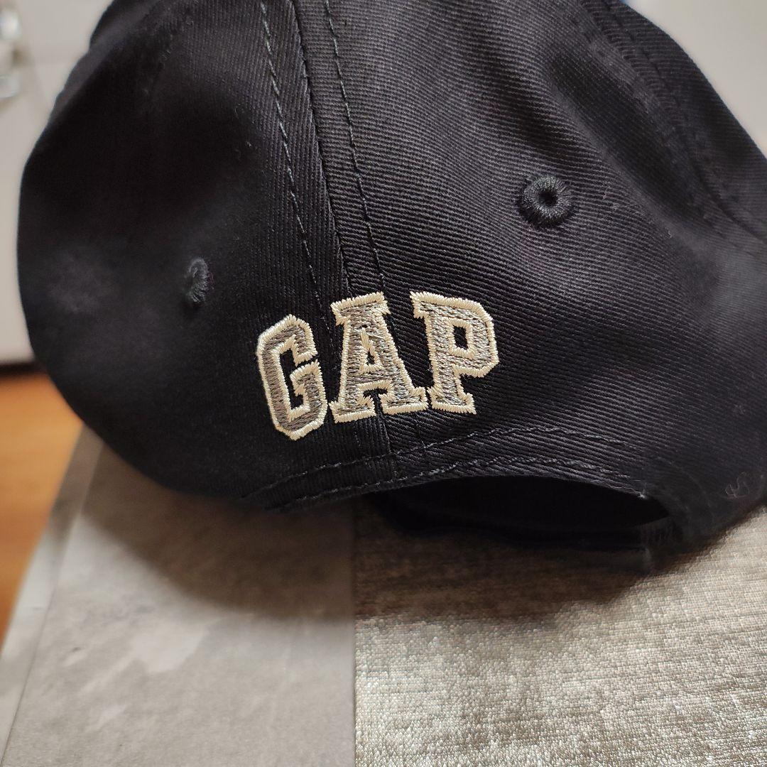 YEEZY × GAP ENGINEERED BY BALENCIAGA