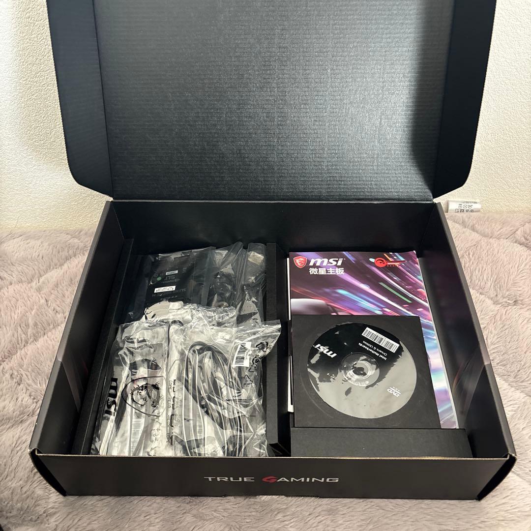 MSI Z370 GAMING PRO CARBON マザーボード