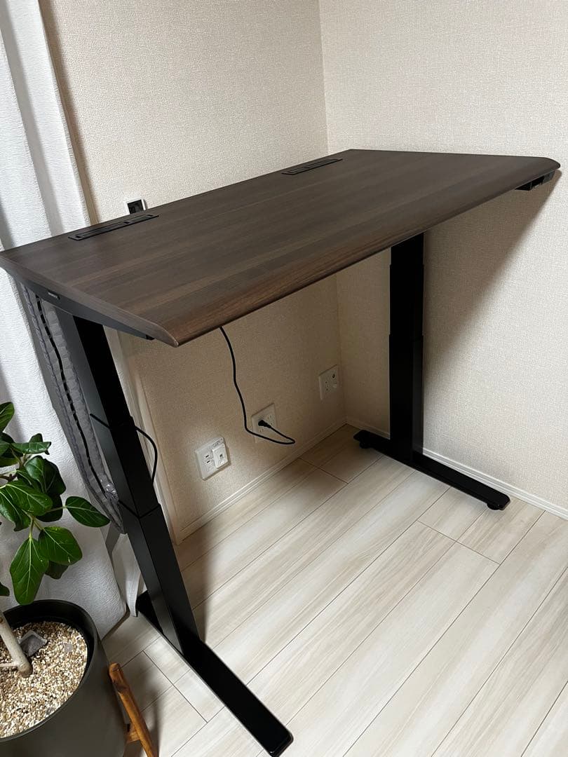 オカムラ　スイフト　Swift 高さ65〜125cm 幅115cm 奥行68cm