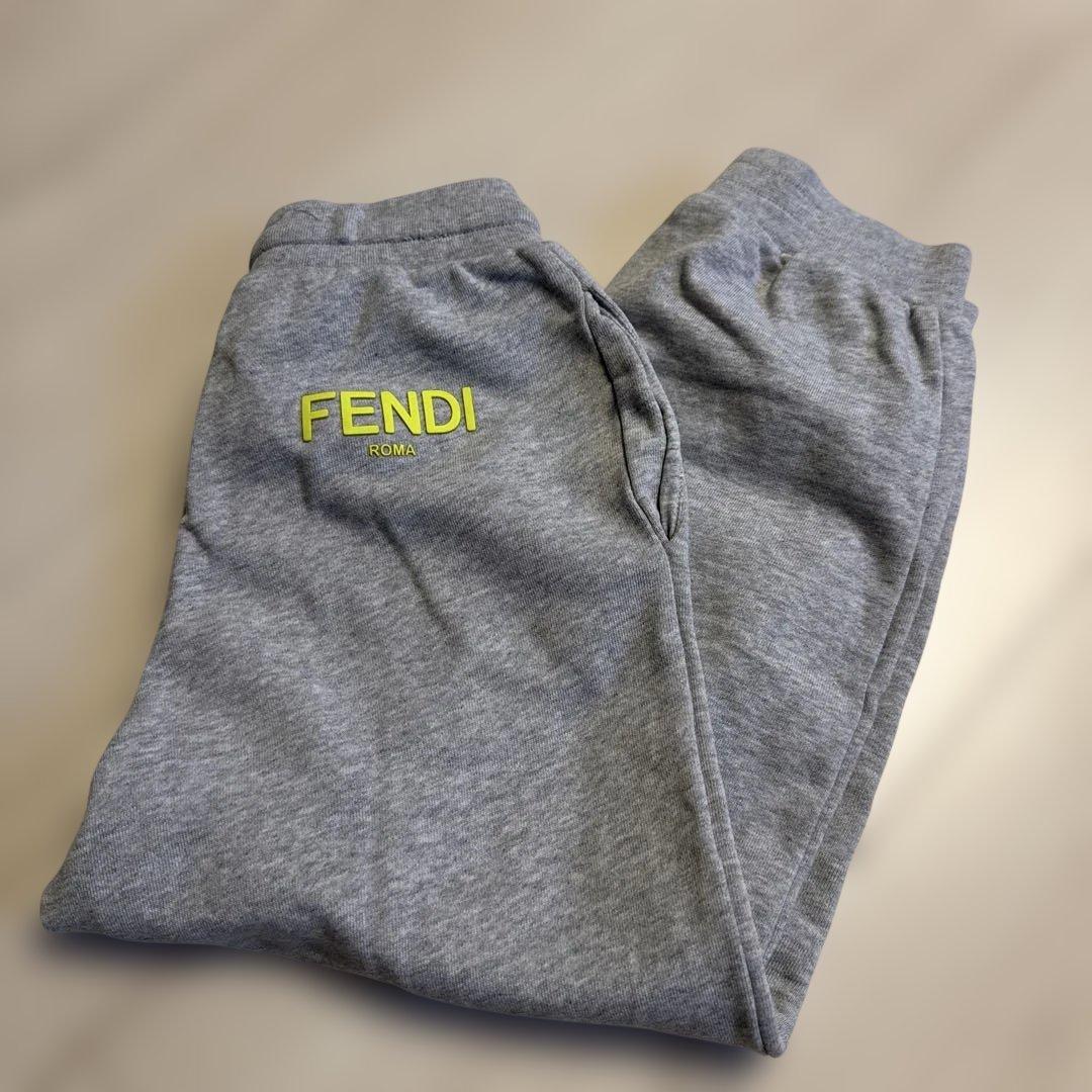 FENDI 子供スウェットセットアップ