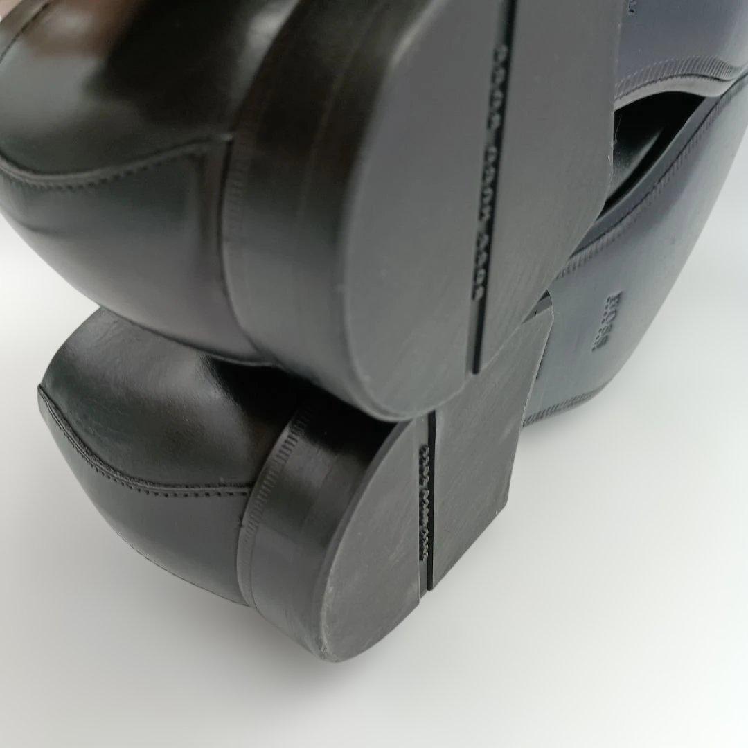 未使用級【ヒューゴボス】ストレートチップ 内羽根 黒 ビジネスシューズ