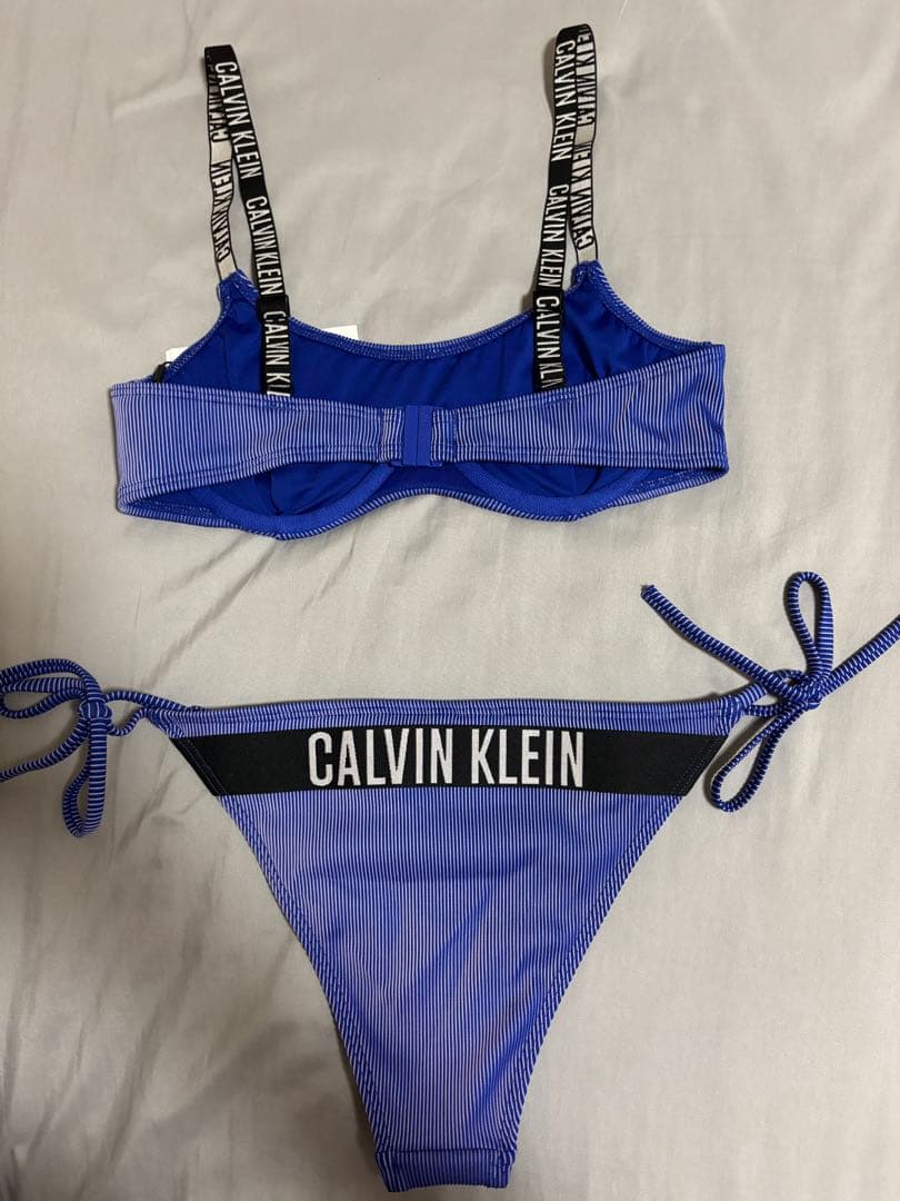 あ*い様 カルバンクライン　水着　 