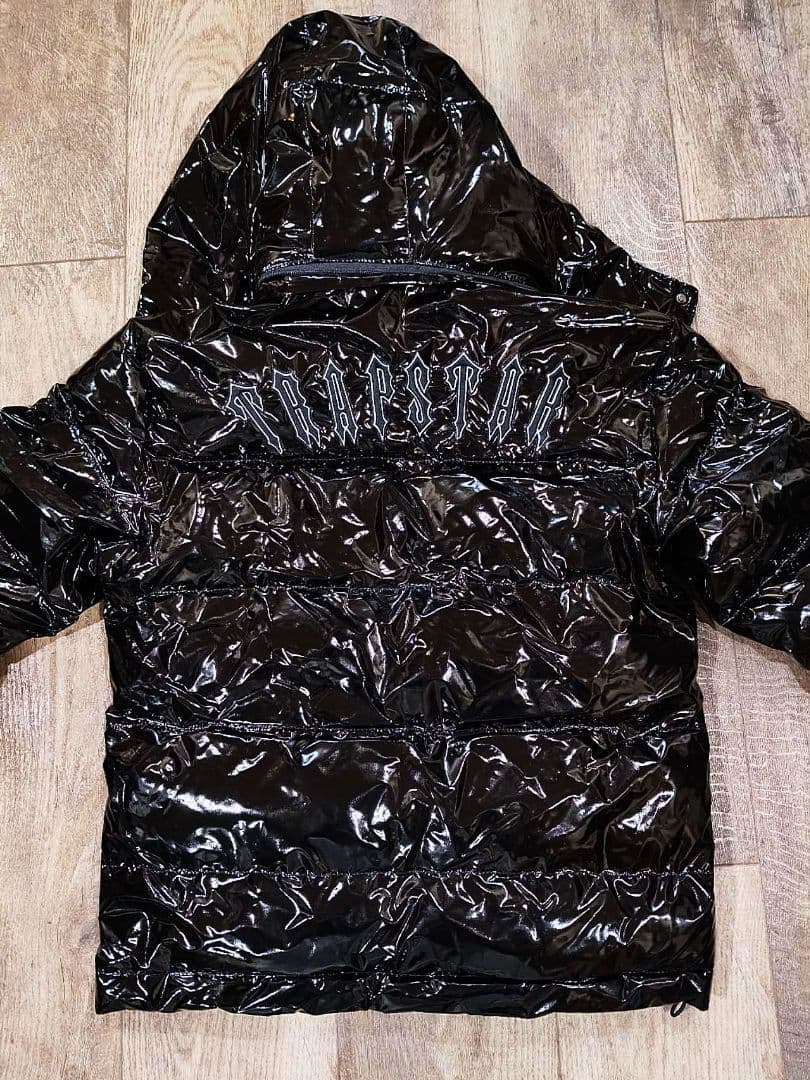 新品 TRAPSTAR ダウンジャケット