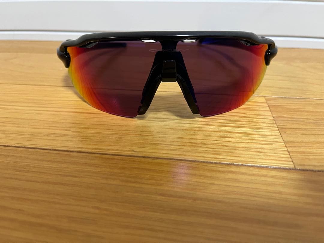 Oakley スポーツサングラス ブラック/レッド
