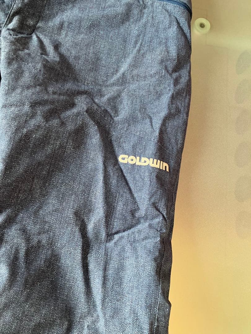 GOLDWIN スキーウェア上下　セット 赤いジャケットと青いパンツ　メンズM