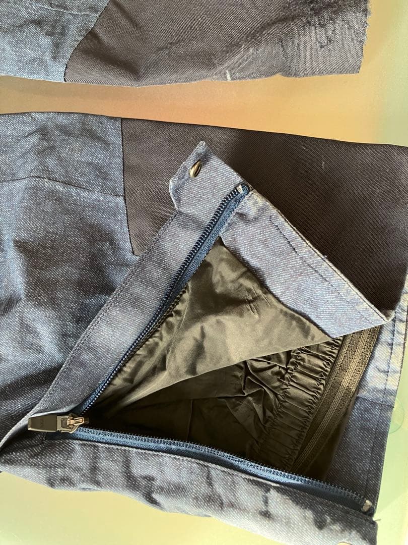 GOLDWIN スキーウェア上下　セット 赤いジャケットと青いパンツ　メンズM