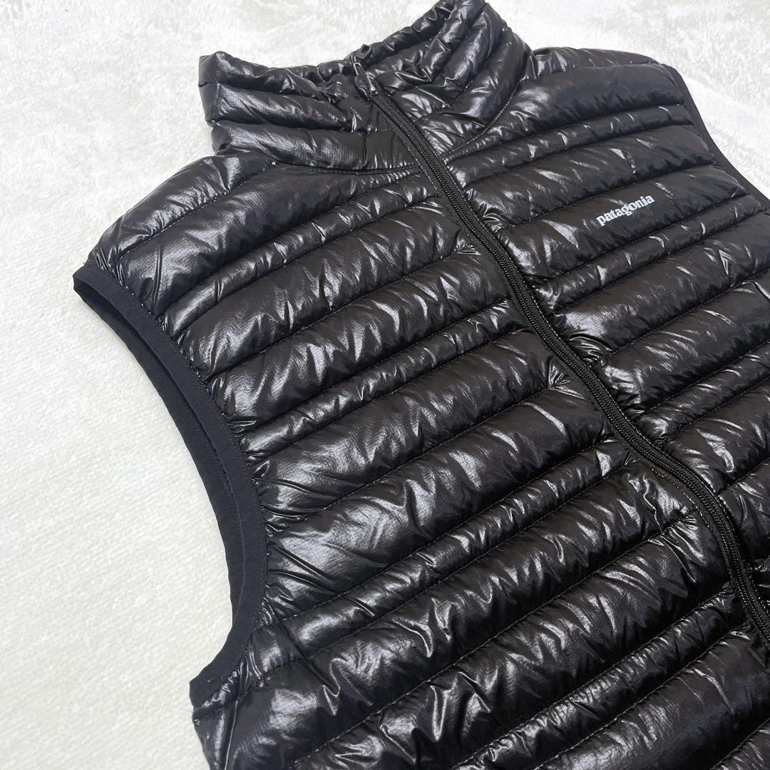 未使用級　Patagonia ウルトラ　ライトダウン　ベスト　men's S