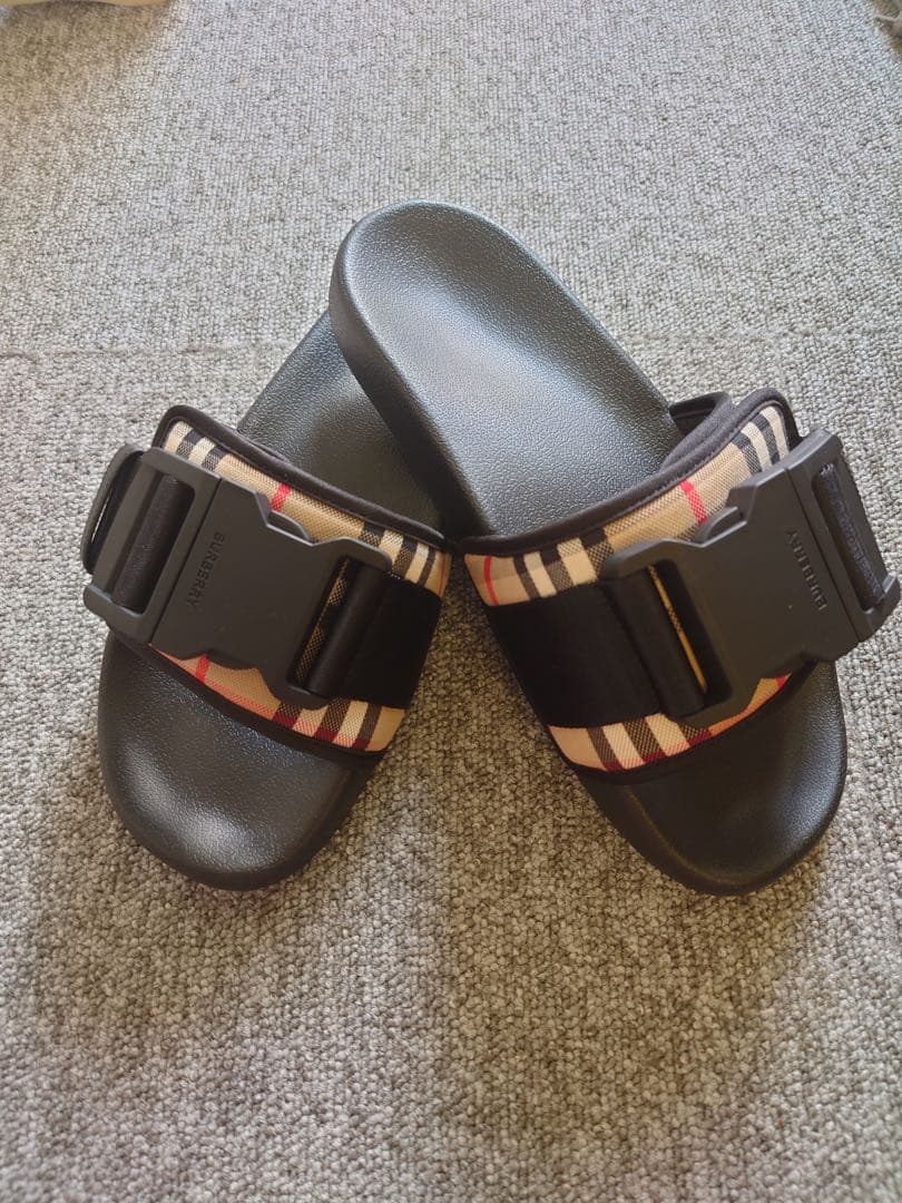 バーバリー BURBERRY サンダル キャメロンベージュ