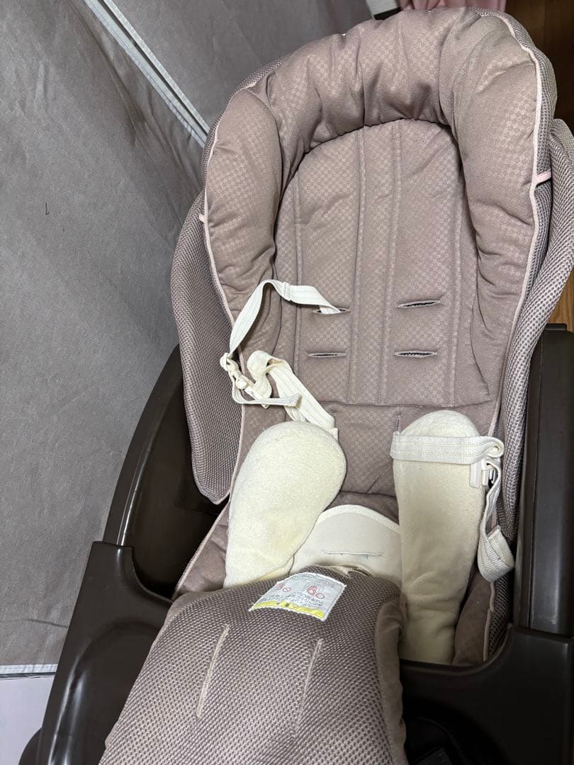 Aprica　電動ハイローチェア ユラリズム オート DX