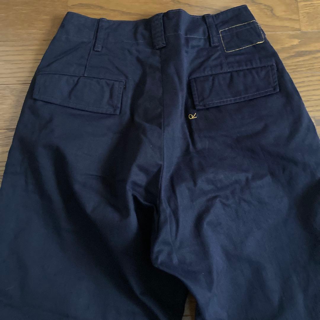 美品45R908チーゴパンツ