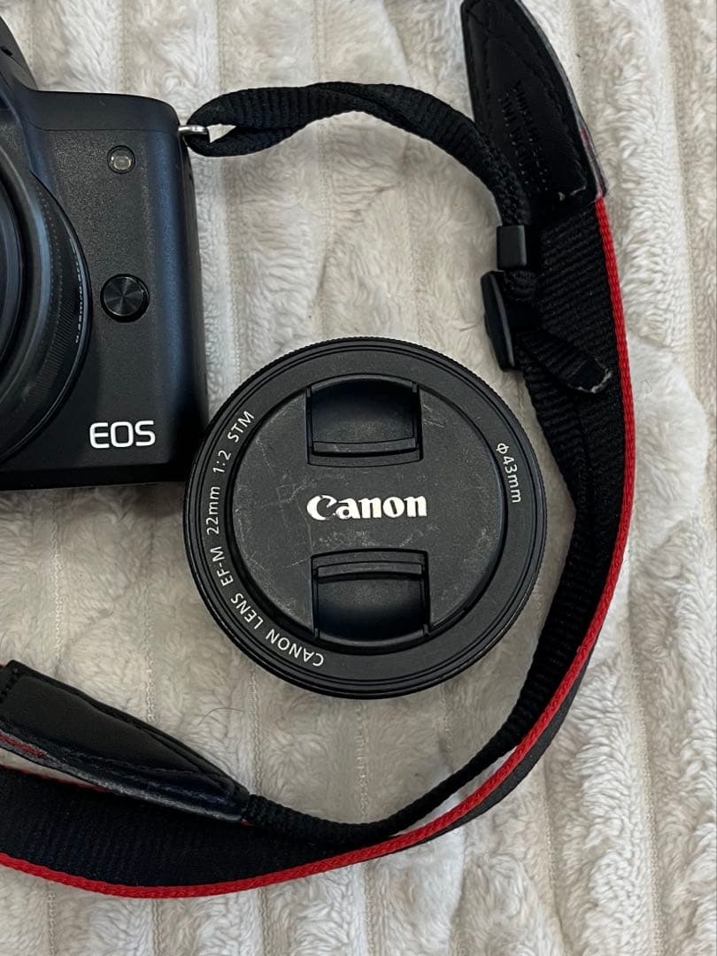 Canon EOS Kiss M ブラック　レンズ付き