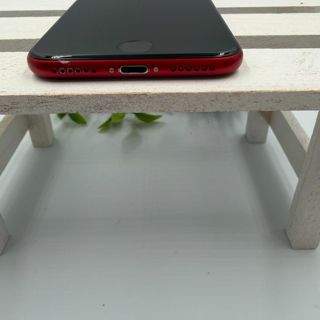 iPhone SE第3世代 64GB レッド 415