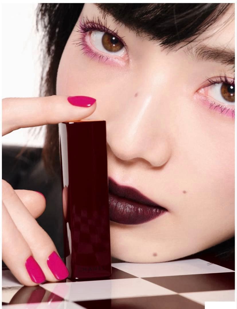 CHANEL ルージュ アリュール ヴェルヴェット ルージュヌワール 387