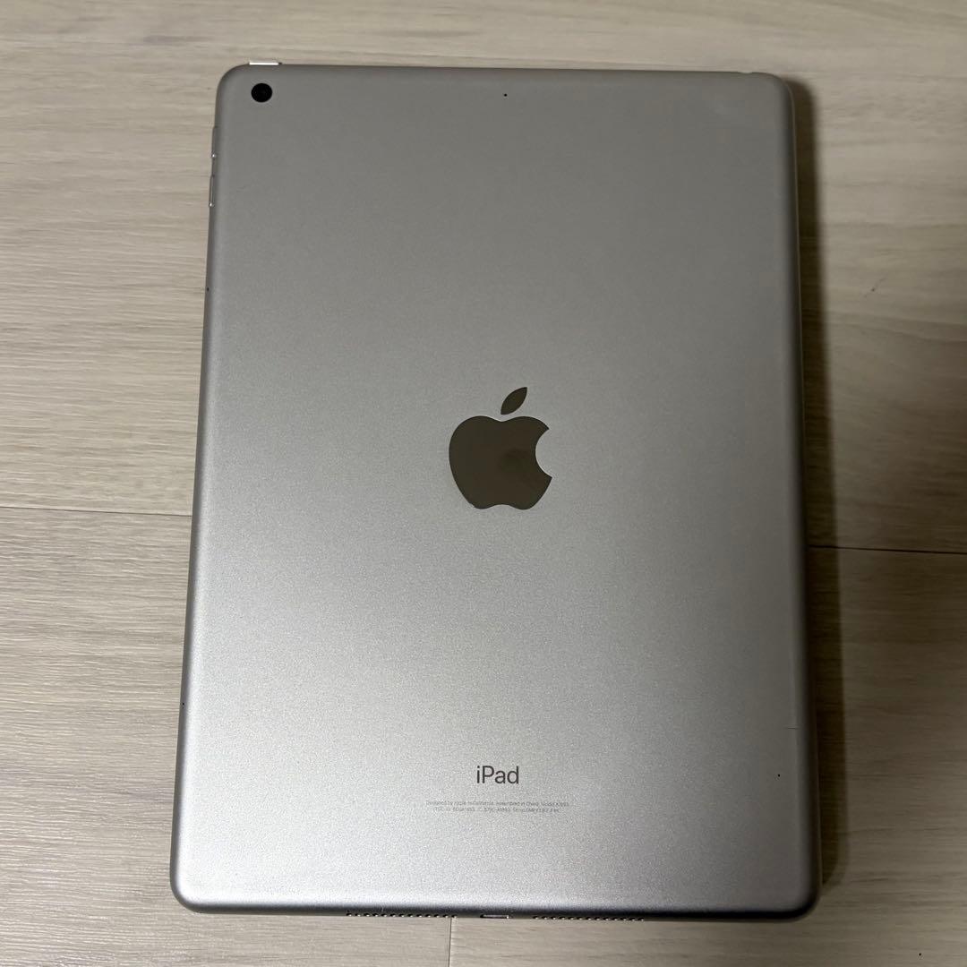 iPad第6世代 32GB シルバー Wi-Fiモデル　バッテリー容量60%