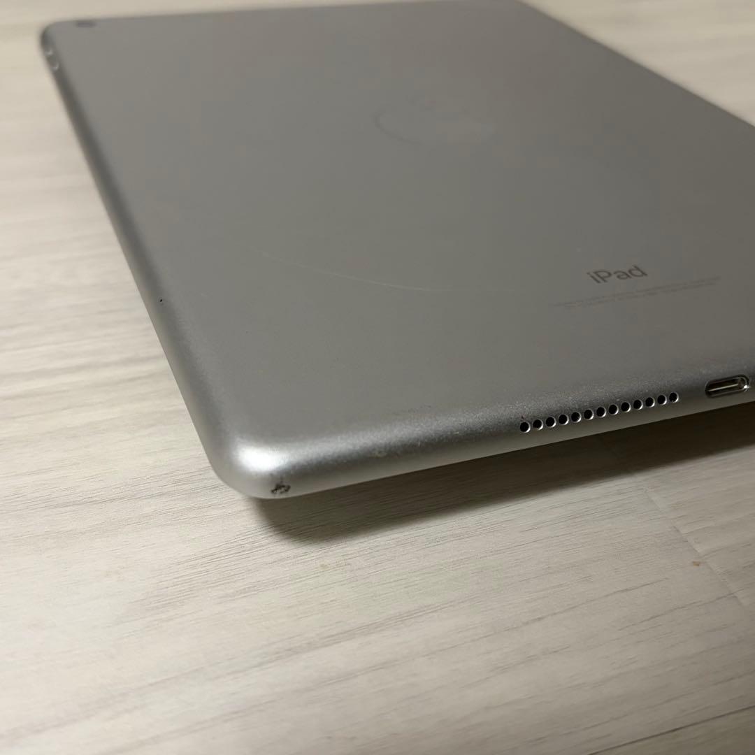 iPad第6世代 32GB シルバー Wi-Fiモデル　バッテリー容量60%