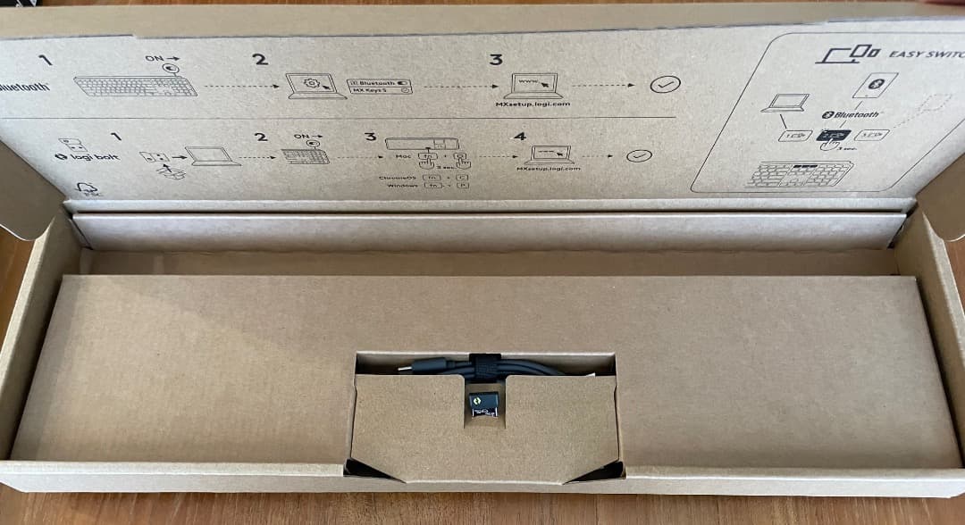 【美品】ロジクール MX KEYS S ワイヤレス キーボード KX800s