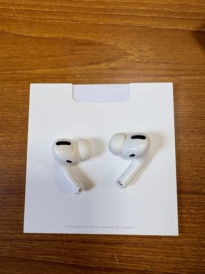 初代　★ AirPods Pro ★ Apple