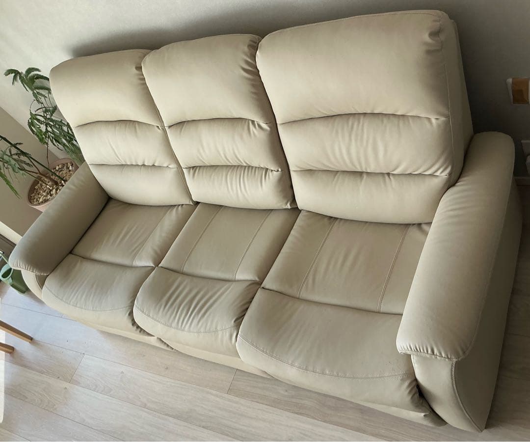 ニトリ Nシールド 3人掛けリクライニングソファ ベージュ（2023年夏購入）