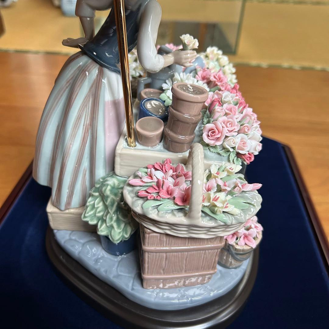 【夢さま専用】リヤドロ　LLADRO 公園通りの花屋さん