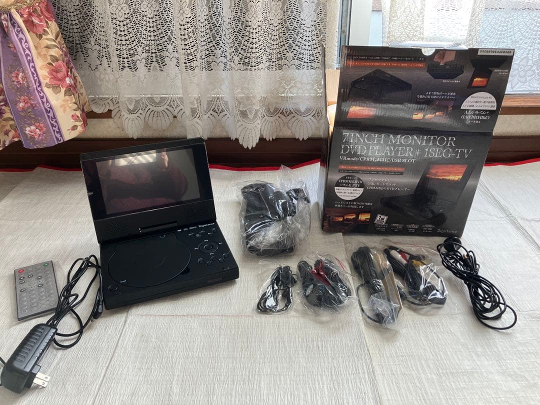 7インチモニター DVDプレーヤー 1SEG-TV 美品
