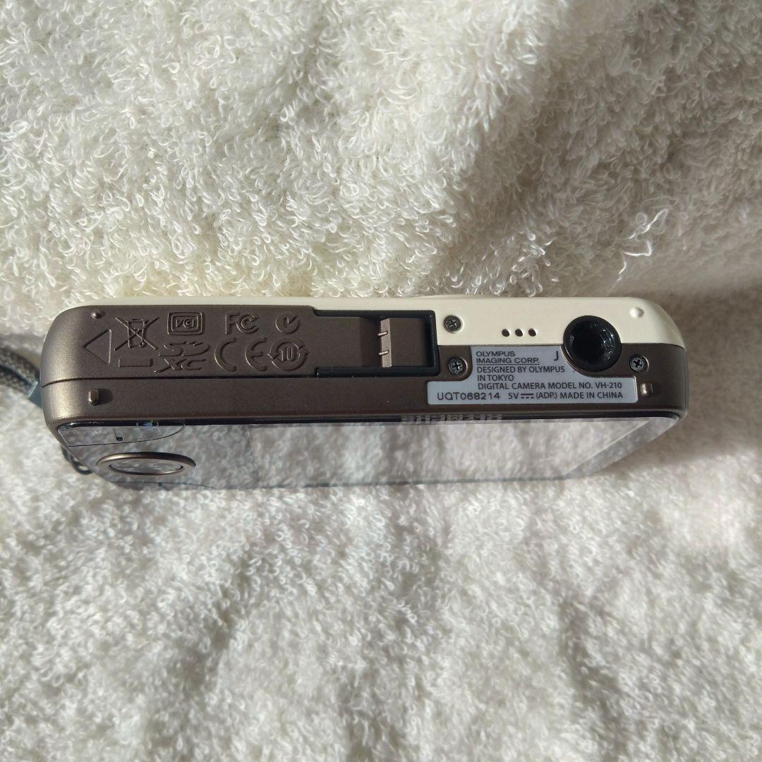 美品 オリンパス Olympus VH-210 コンデジ 動作確認済 ホワイト