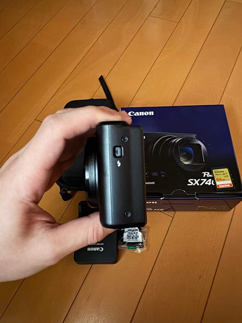 aaa　美品 キヤノン　POWERSHOT SX740hs ブラック