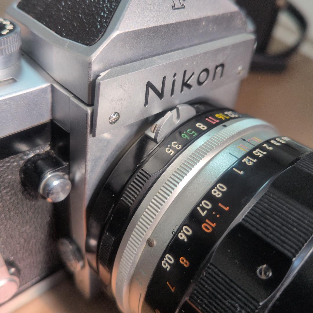 Nikon F、Micro-Nikkor Auto 55mm（レンズ・カバー付