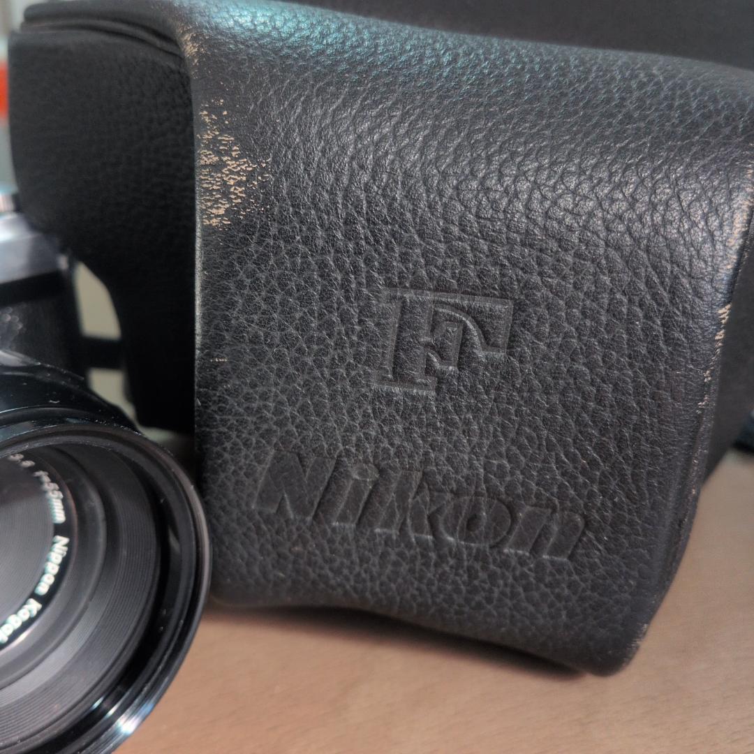 Nikon F、Micro-Nikkor Auto 55mm（レンズ・カバー付